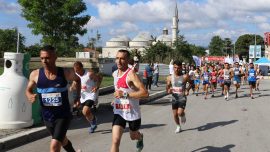 Edirne’de Sınırsız Dostluk Yarı Maratonu koşuldu