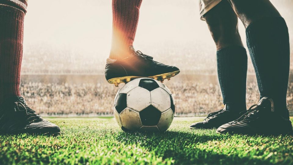 Almanya’da ırkçı tezahüratlar futbol karşılaşmasını tatil ettirdi