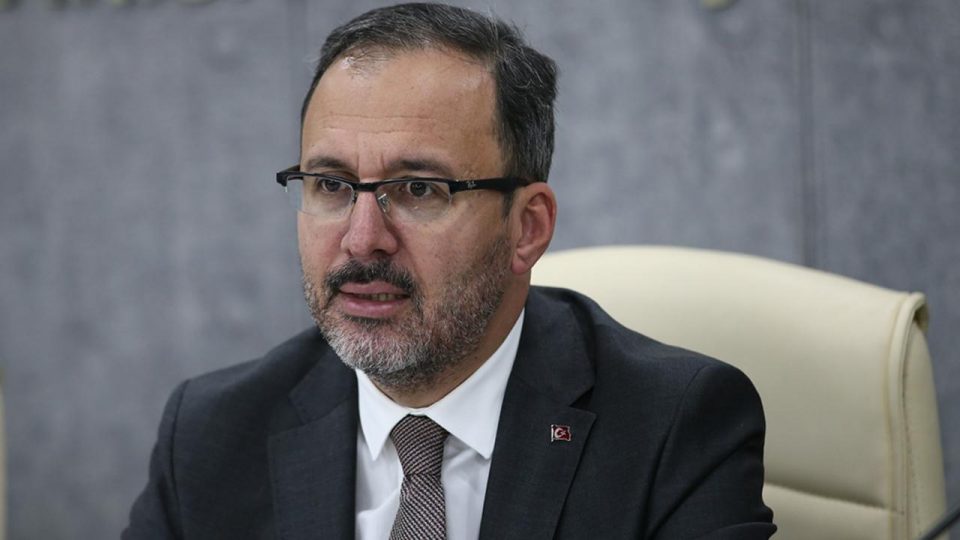 Bakan Kasapoğlu’ndan hayatını kaybeden antrenör için başsağlığı mesajı